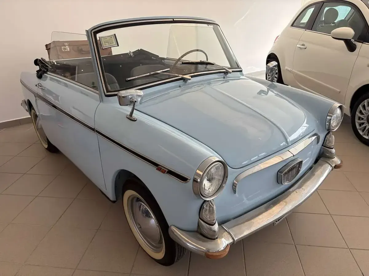 Usata Autobianchi Bianchina 20 CV (14 kW) 1962 Azzurro pastello capote nera Utilitaria