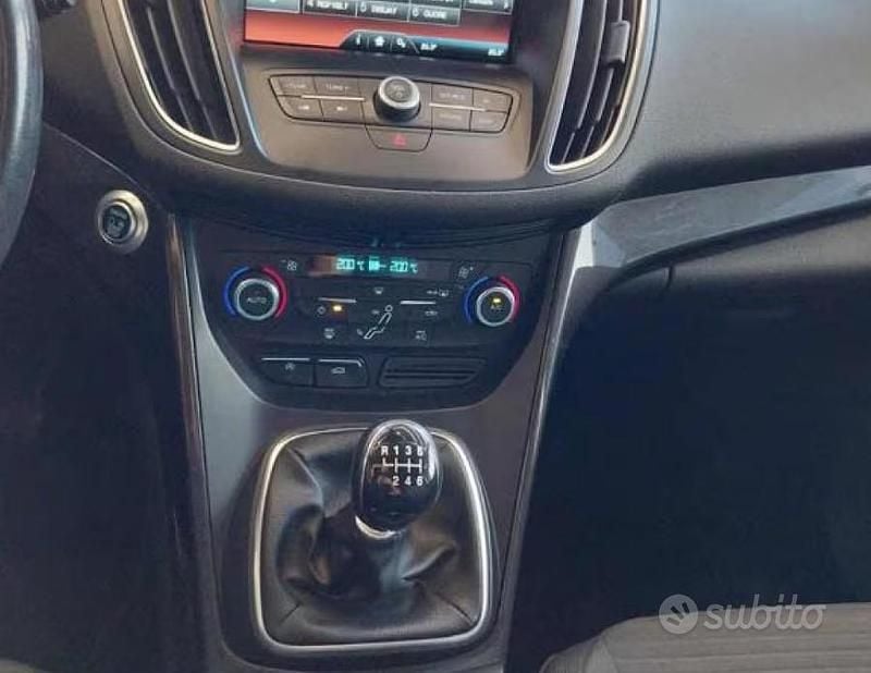 Usata Ford C-MAX Titanium 120 CV (88 kW) 2018 Grigio Monovolume