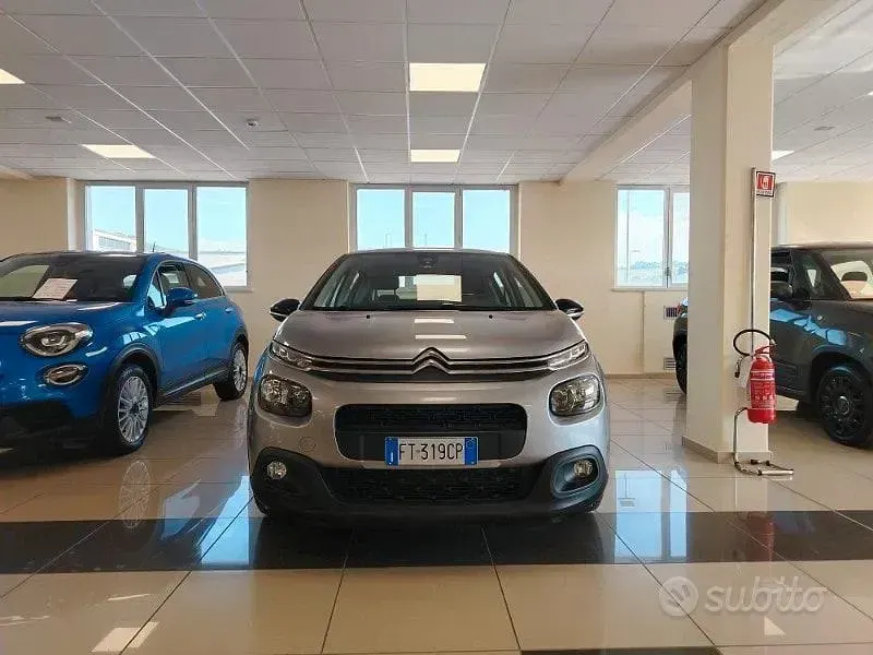Usata Citroën C3 Feel 102 CV (75 kW) 2018 Argento Utilitaria
