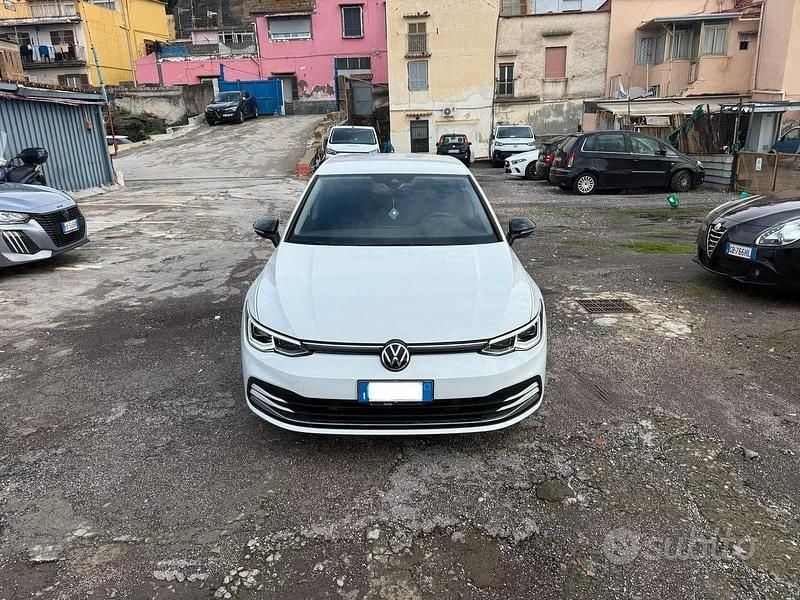 Usata VW Golf VIII 150 CV (110 kW) 2020 Bianco Berlina