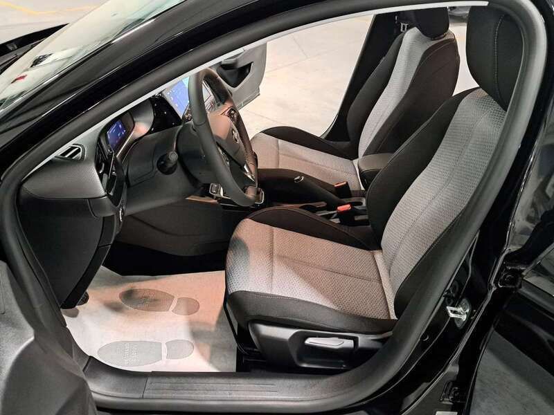 Usata Opel Corsa 75 CV (55 kW) 2024 Nero Utilitaria