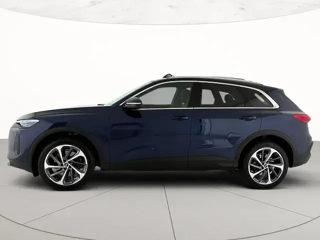 Usata Audi Q5 Business 204 CV (150 kW) 2025 Blu navarra metallizzato SUV