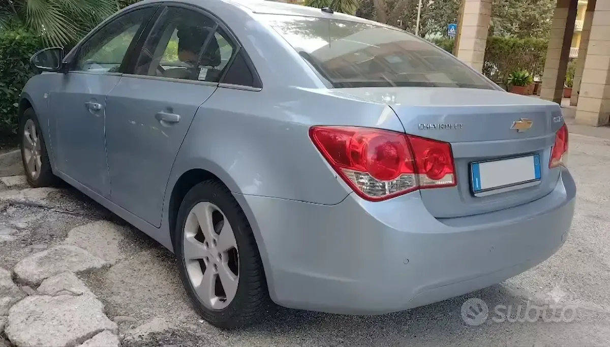Usata Chevrolet Cruze 150 CV (110 kW) 2010 Grigio Berlina