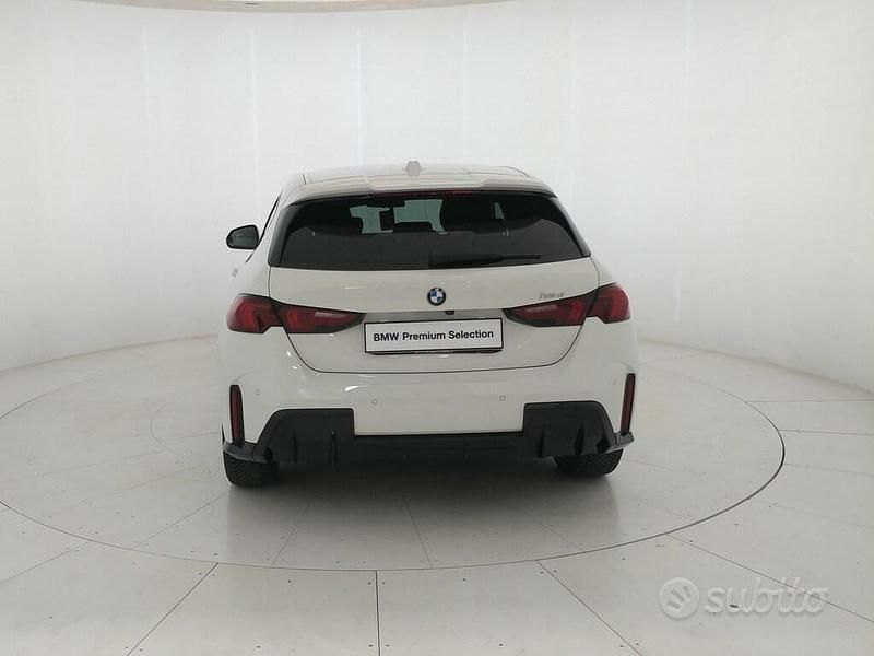 Usata BMW 118 Comfort Edition 150 CV (110 kW) 2024 Alpin white pastello Utilitaria