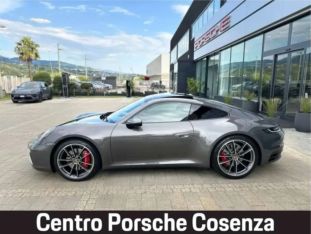 Usata Porsche 911 Carrera 4S 450 CV (330 kW) 2019 Grigio agata metallizzato Coupé
