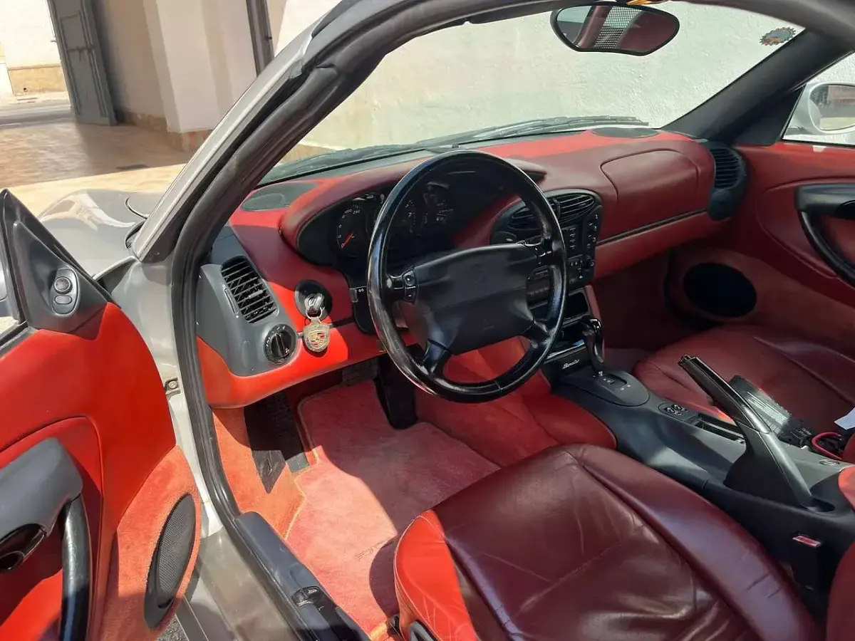 Usata Porsche 986 Boxster 204 CV (150 kW) 1996 Argento Cabrio