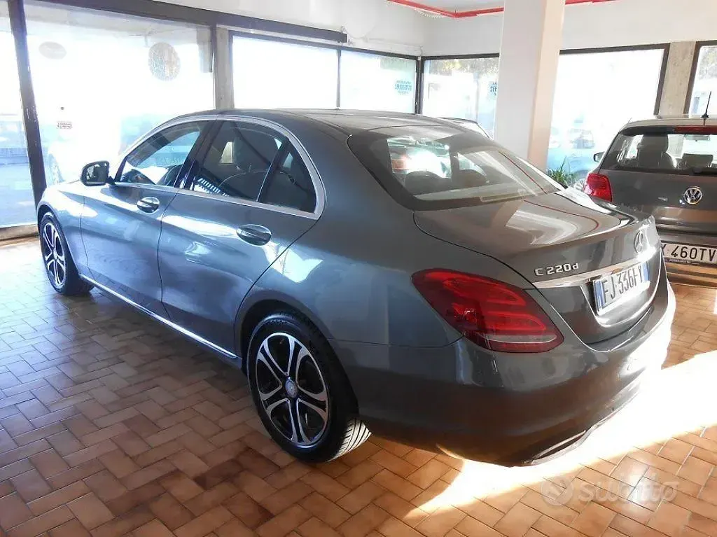Usata Mercedes C220 170 CV (125 kW) 2017 Grigio Berlina