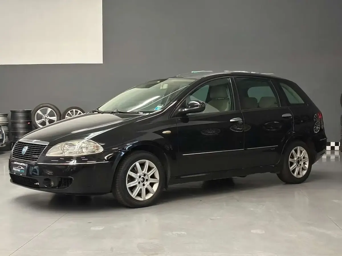 Usata Fiat Croma 150 CV (110 kW) 2006 Nero Station wagon