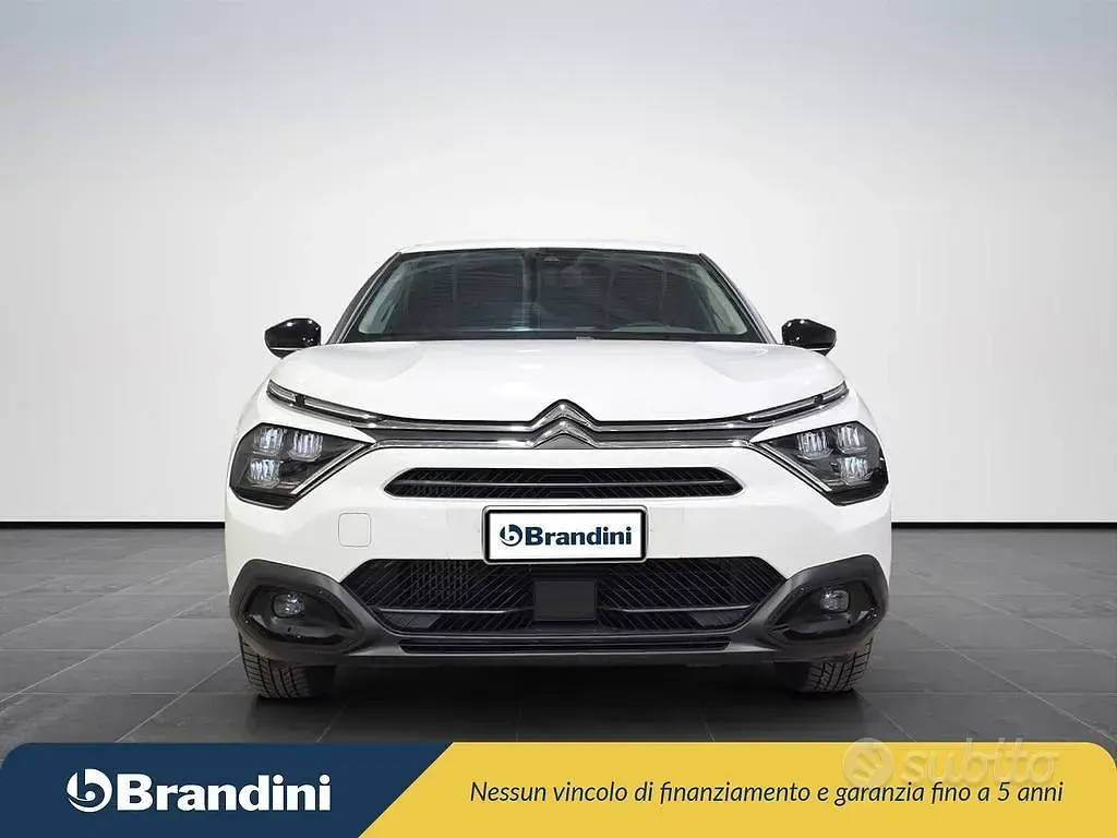Usata Citroën C4 Shine 131 CV (96 kW) 2023 Bianco SUV