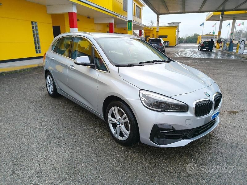 Usata BMW 218 Active Tourer 150 CV (110 kW) 2020 Grigio Monovolume