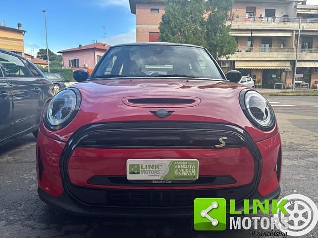 Usata Mini Cooper SE 160 kW (218 CV) 2021 Rosso Utilitaria