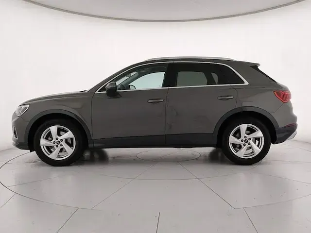 Usata Audi Q3 Advanced Plus 150 CV (110 kW) 2025 Grigio chronos metallizzato SUV