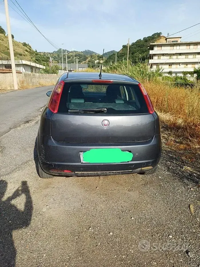 Usata Fiat Grande Punto 90 CV (66 kW) 2008 Grigio Utilitaria