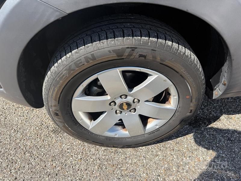 Usata Chevrolet Captiva 126 CV (92 kW) 2010 Nero SUV