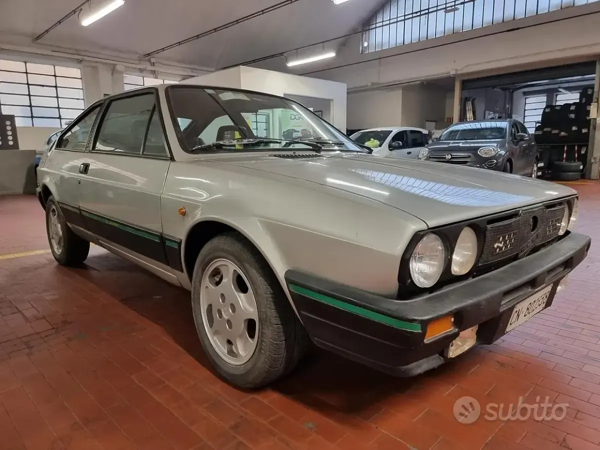 Usata Alfa Romeo Sprint Quadrifoglio Verde 105 CV (77 kW) 1983 Grigio Coupé