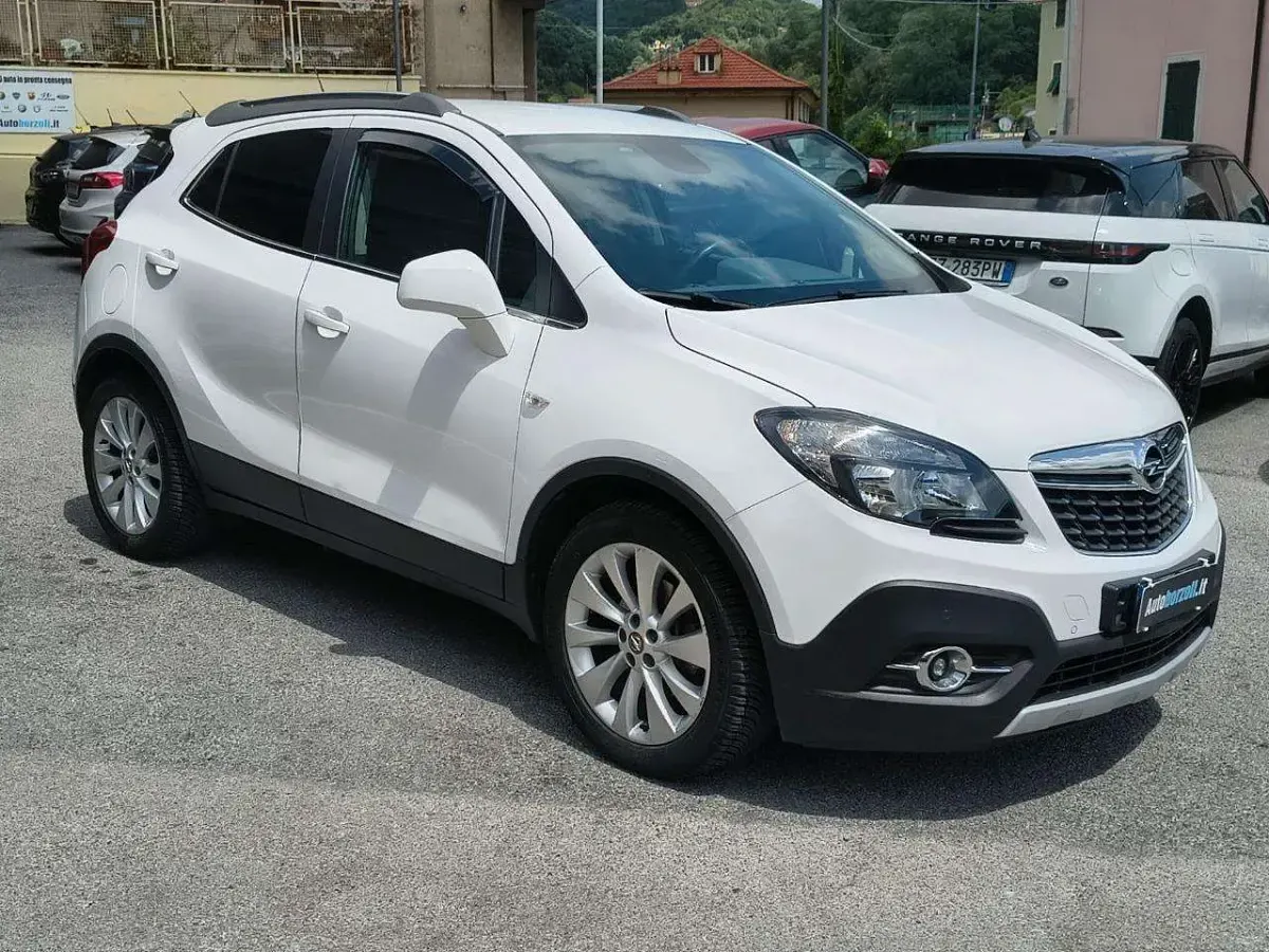Usata Opel Mokka Cosmo 136 CV (100 kW) 2015 Bianco pastello SUV