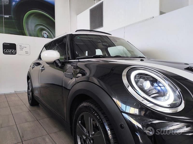 Usata Mini Cooper Classic 136 CV (100 kW) 2022 Nero Utilitaria
