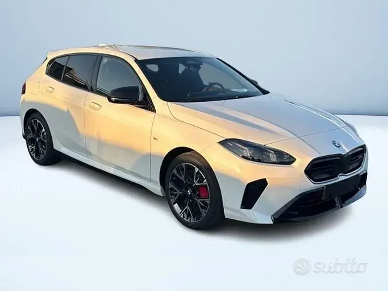 Nuova BMW M135 M Sport 299 CV (219 kW) 2026 Bianco Utilitaria