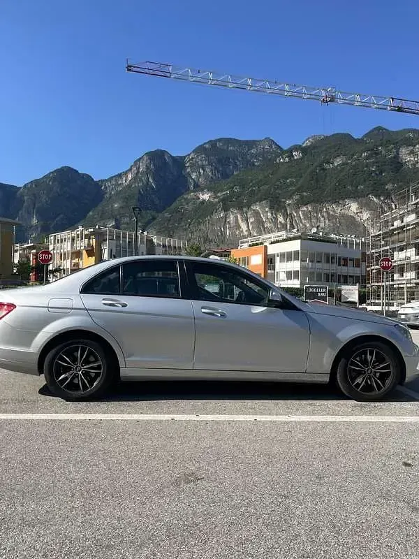 Usata Mercedes C220 Elegance 170 CV (125 kW) 2008 Berlina