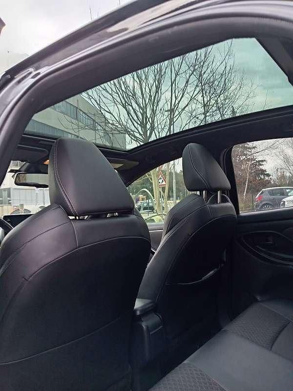 Usata Toyota Yaris Hybrid Lounge 92 CV (67 kW) 2021 Nero Berlina