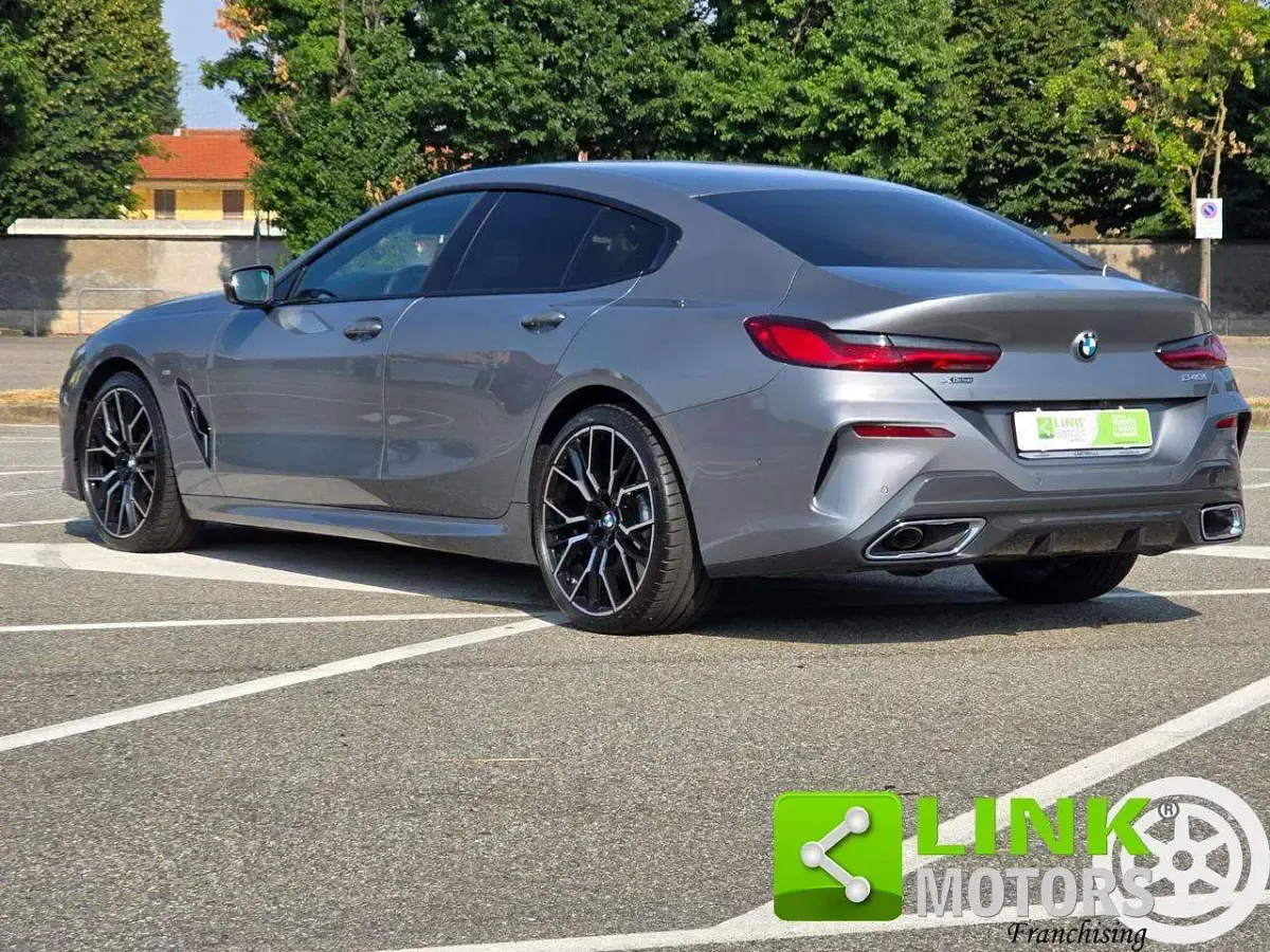 Usata BMW 840 M Sport 333 CV (244 kW) 2023 Grigio Berlina