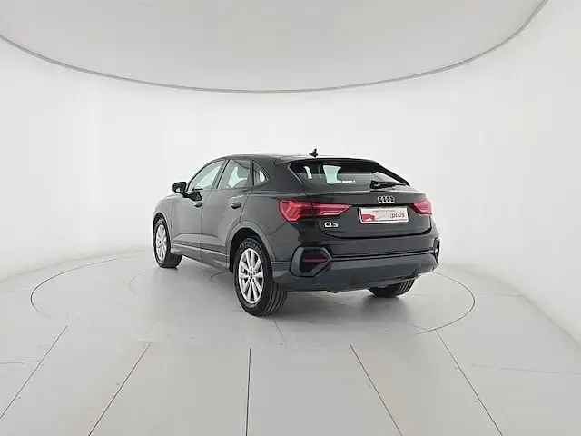 Gebraucht Audi Q3 Sportback Business Plus 150 PS (110 kW) 2024 Schwarz SUV