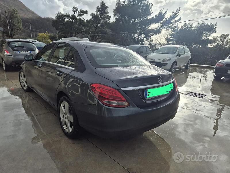 Usata Mercedes C180 2016 Grigio Berlina