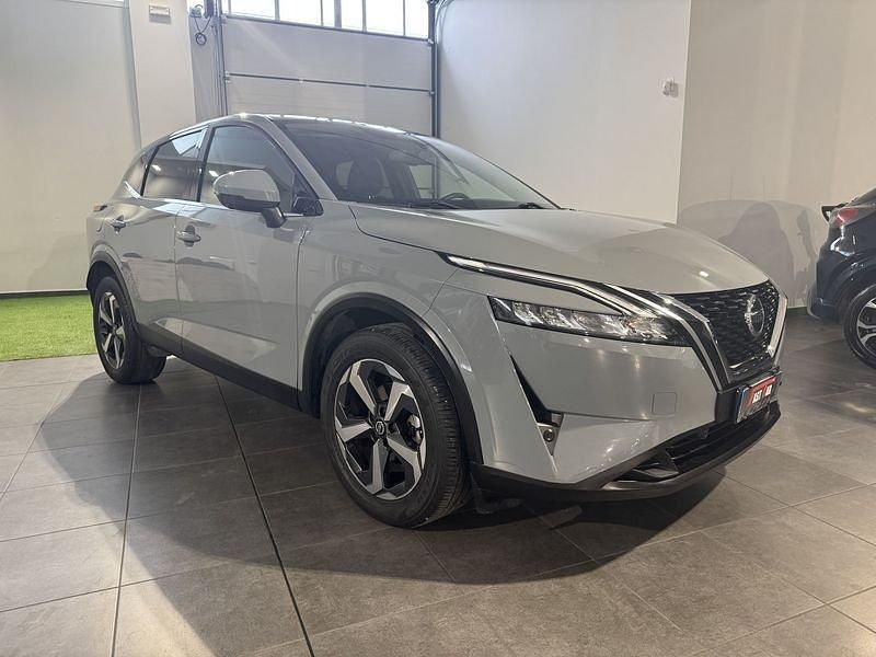 Usata Nissan Qashqai N-Connecta 140 CV (102 kW) 2021 Grigio SUV