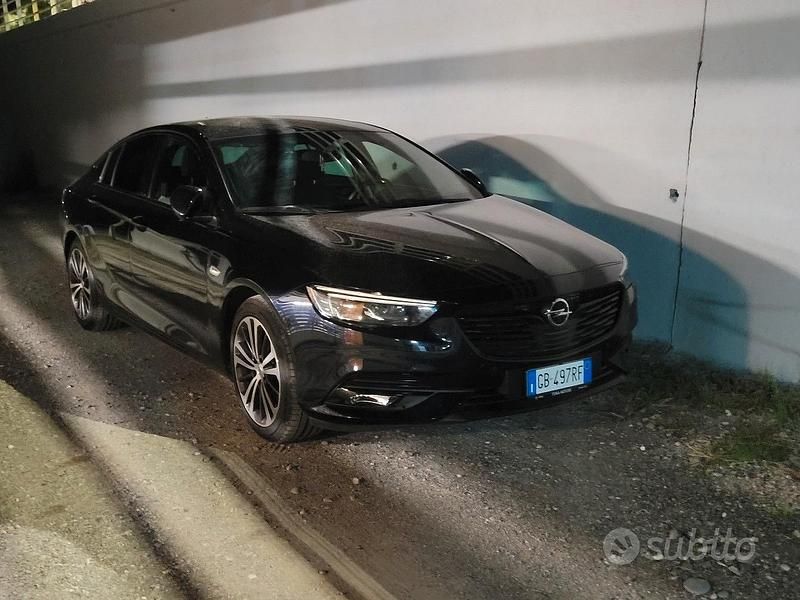 Usata Opel Insignia Sport 136 CV (100 kW) 2020 Blu Berlina