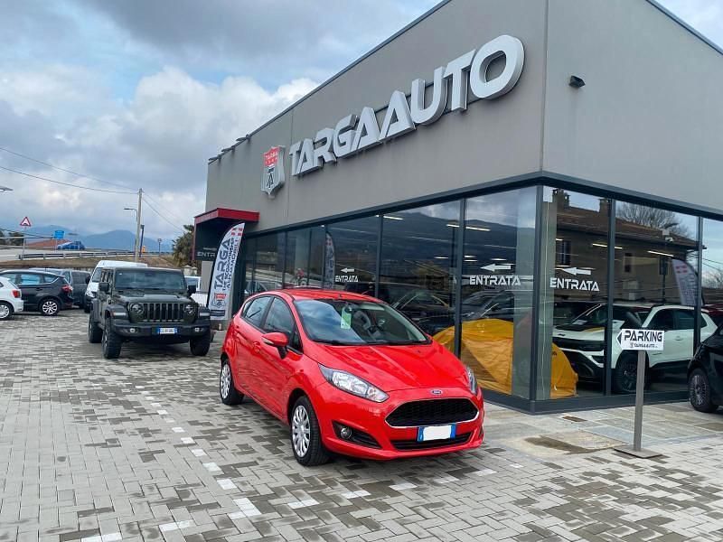 Usata Ford Fiesta Business Edition 95 CV (69 kW) 2017 Rosso Berlina