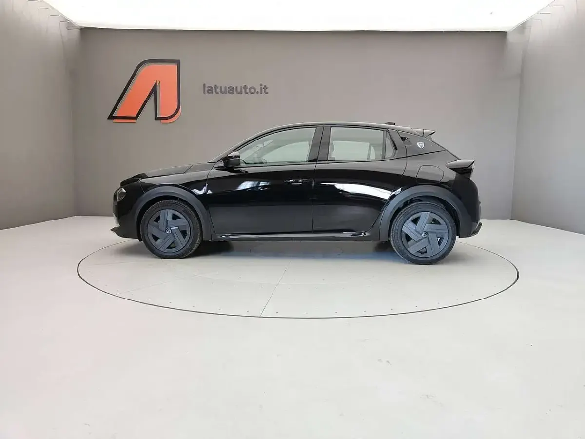 Nuova Lancia Ypsilon 101 CV (74 kW) 2026 Nero ardesia Utilitaria