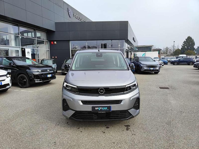 Nuova Opel Combo Life Edition+ 101 CV (74 kW) 2025 Kontrast grey Furgone