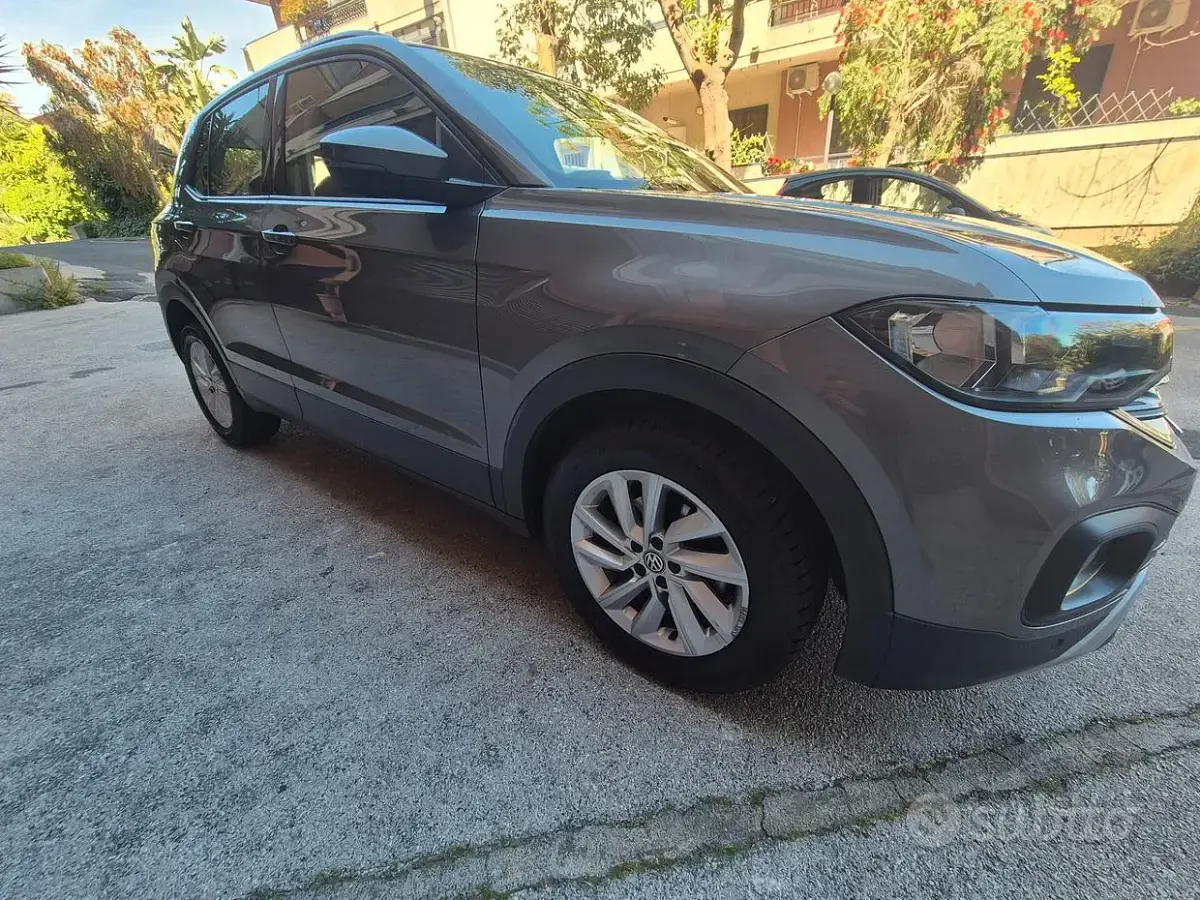 Usata VW T-Cross Style 95 CV (69 kW) 2019 Grigio SUV