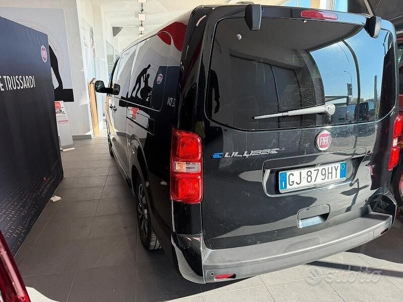 Usata Fiat E-Ulysse Lounge 99 kW (135 CV) 2022 Nero Monovolume