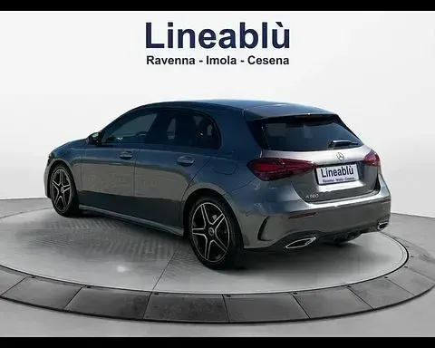 Usata Mercedes A180 AMG Line Premium 136 CV (100 kW) 2023 Grigio Berlina