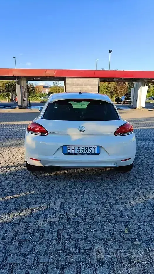 Usata VW Scirocco 122 CV (89 kW) 2011 Bianco Coupé