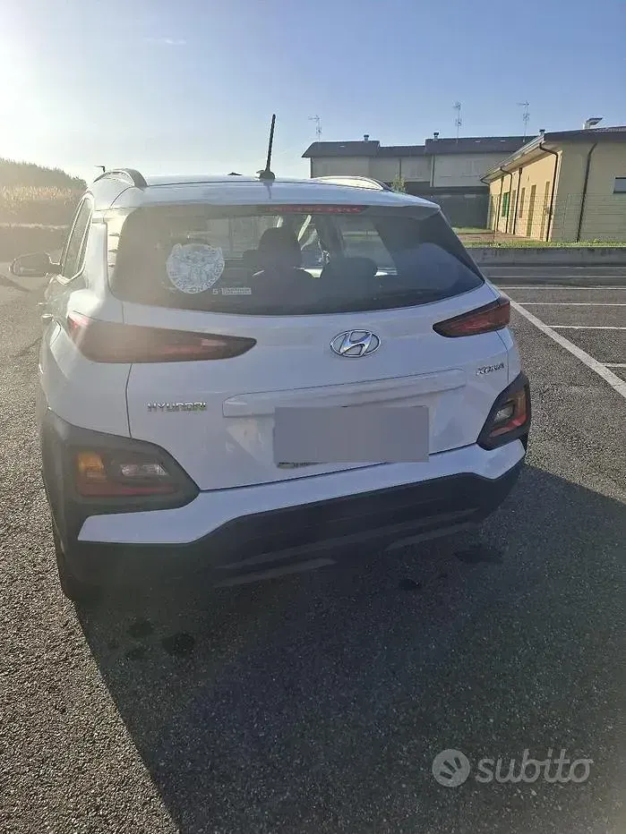 Usata Hyundai Kona Comfort 120 CV (88 kW) 2019 Bianco SUV