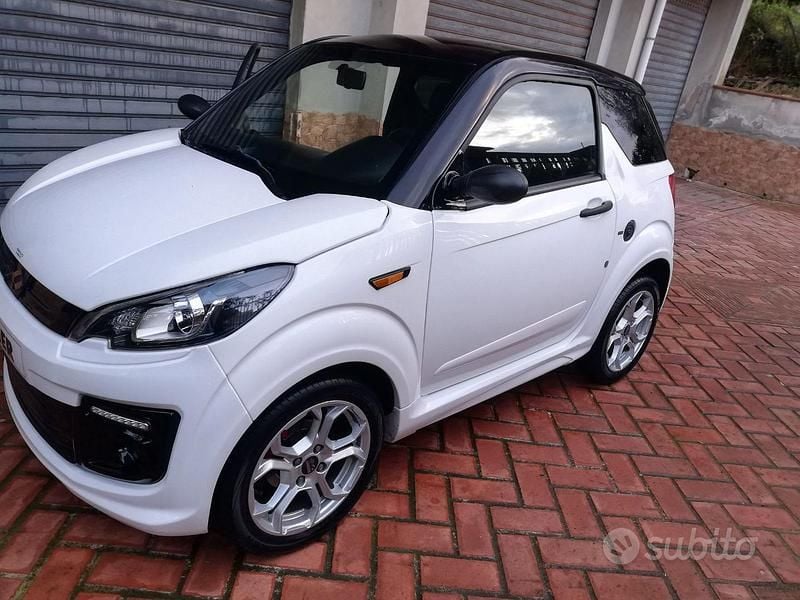 Usata Ligier JS50 2022 Bianco Utilitaria