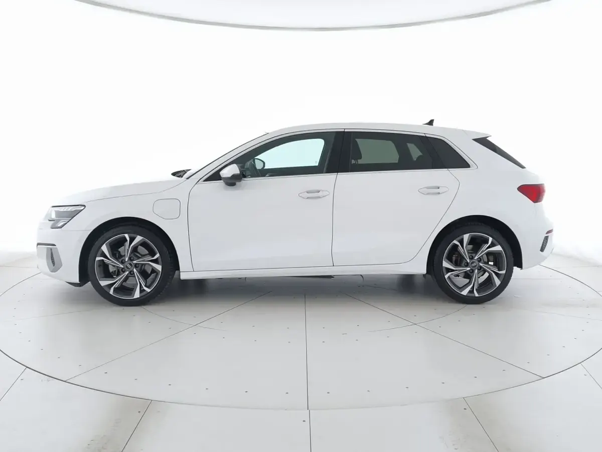 Usata Audi A3 Advanced 204 CV (150 kW) 2023 Bianco ibis Berlina