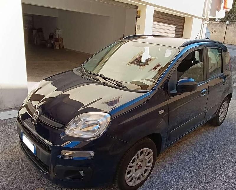 Usata Fiat Panda Pop 69 CV (50 kW) 2017 Blu Utilitaria