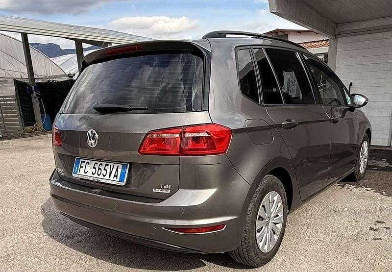 Usata VW Golf Sportsvan 110 CV (80 kW) 2016 Monovolume