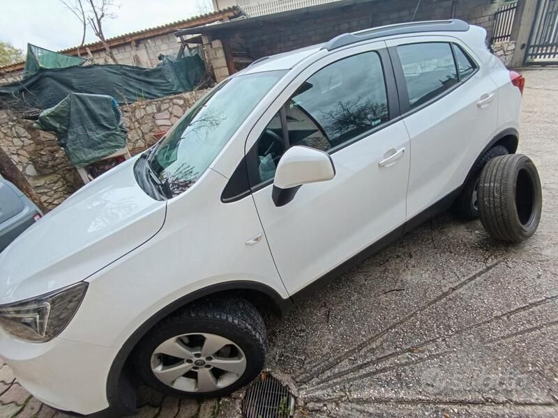 Usata Opel Mokka 110 CV (80 kW) 2017 Bianco SUV