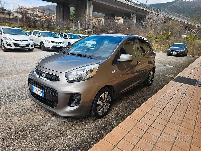 Occasion Kia Picanto 69 ch (50 kW) 2016 Gris Citadine