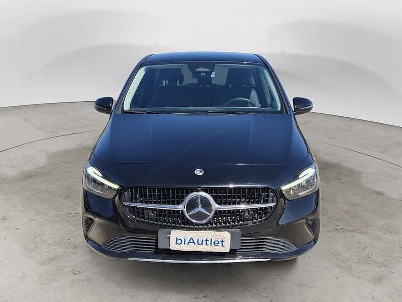 Usata Mercedes B180 Advanced 116 CV (85 kW) 2023 Nero Monovolume