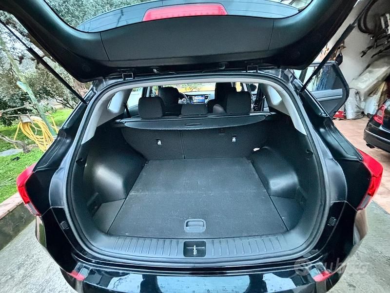 Usata Hyundai Tucson 116 CV (85 kW) 2016 Nero SUV