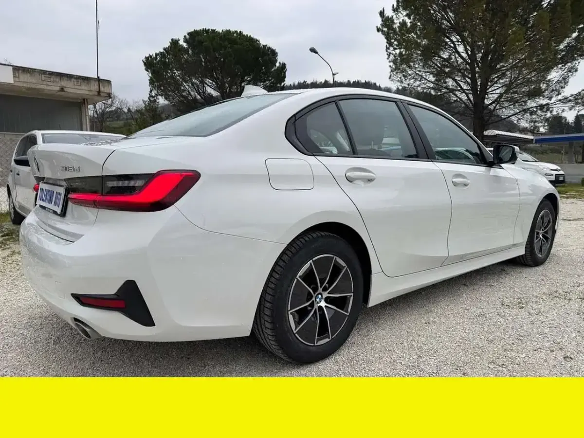 Usata BMW 316 122 CV (89 kW) 2021 Other Berlina