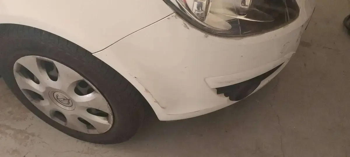 Usata Opel Corsa Enjoy 80 CV (58 kW) 2010 Bianco Utilitaria