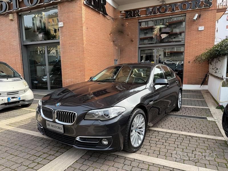 Usata BMW 525 Luxury Line 218 CV (160 kW) 2016 Nero Berlina