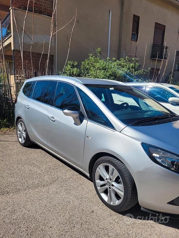 Usata Opel Zafira Tourer 120 CV (88 kW) 2016 Grigio Monovolume