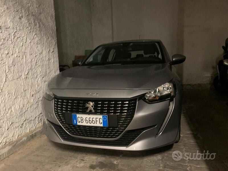 Usata Peugeot 208 Allure 101 CV (74 kW) 2020 Argento Utilitaria